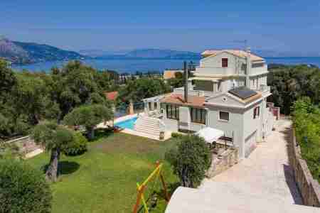 Villa Oneirodromio – Tranquil Nature Retreat with Private Garden & Pool near Corfu Town - photo 2